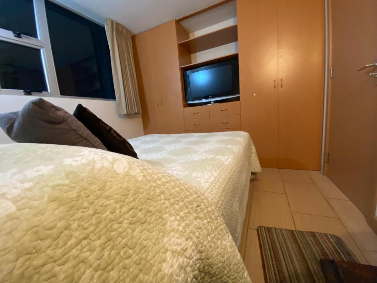 2 Rooms, 1 King Size Bed, 64" Smart Hdtv Guatemala City Exterior photo